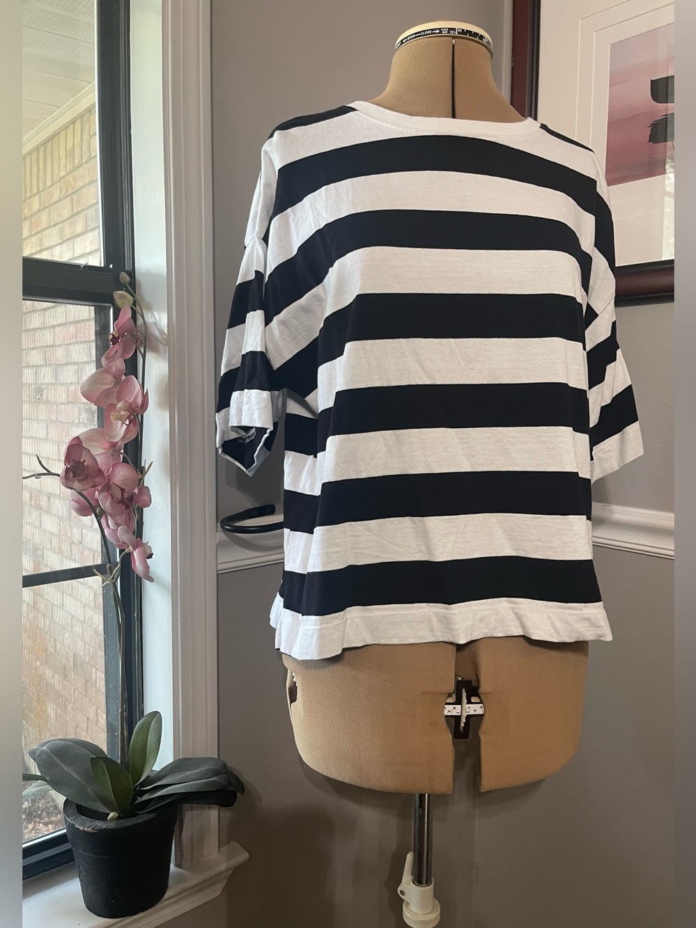 LOFT Black & White Horizontal Stripe Short Sleeve Tee